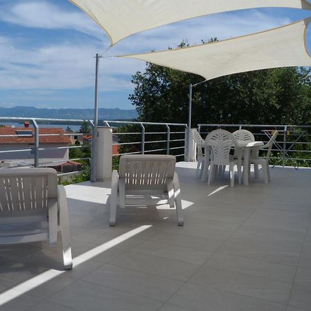 Apartments Monja & Dadi, Malinska, วานตาชิชี ภายนอก รูปภาพ