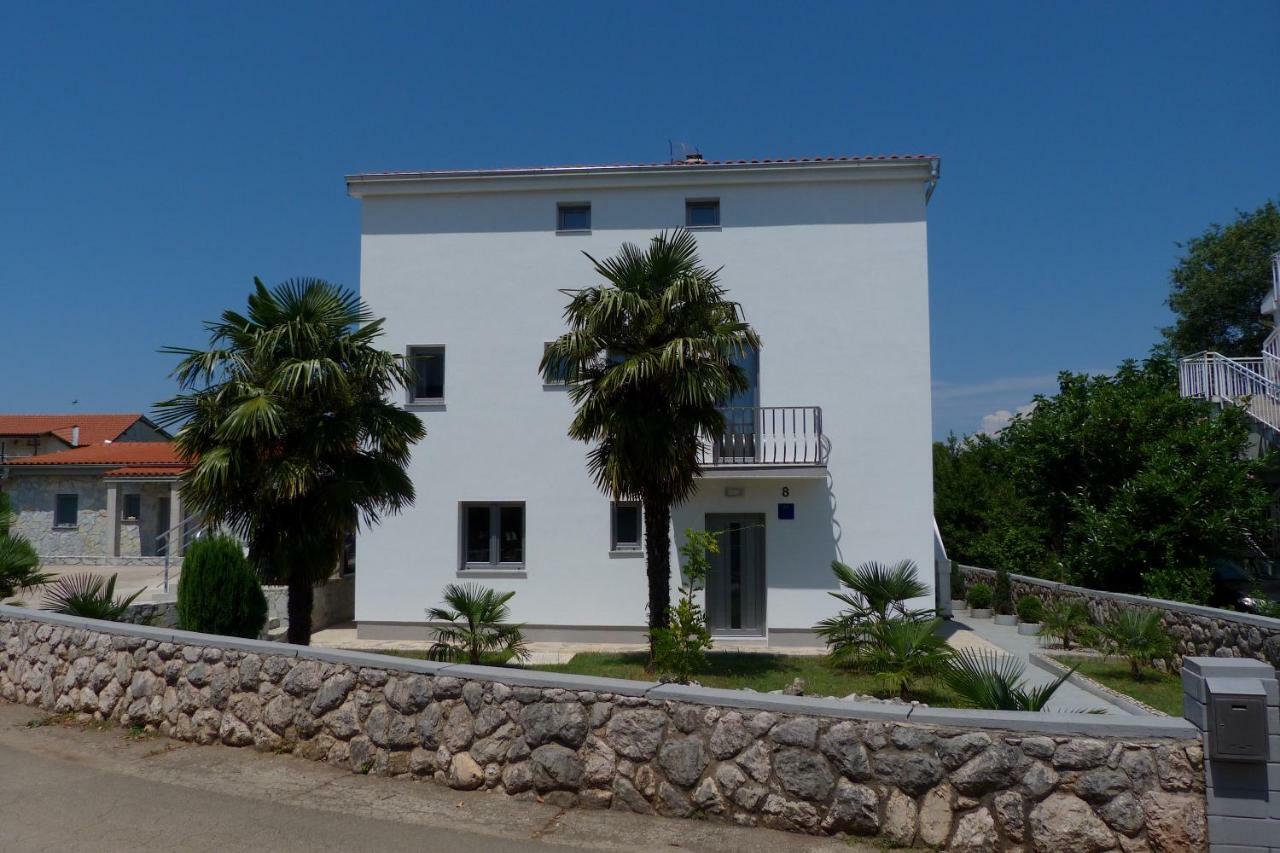 Apartments Monja & Dadi, Malinska, วานตาชิชี ภายนอก รูปภาพ
