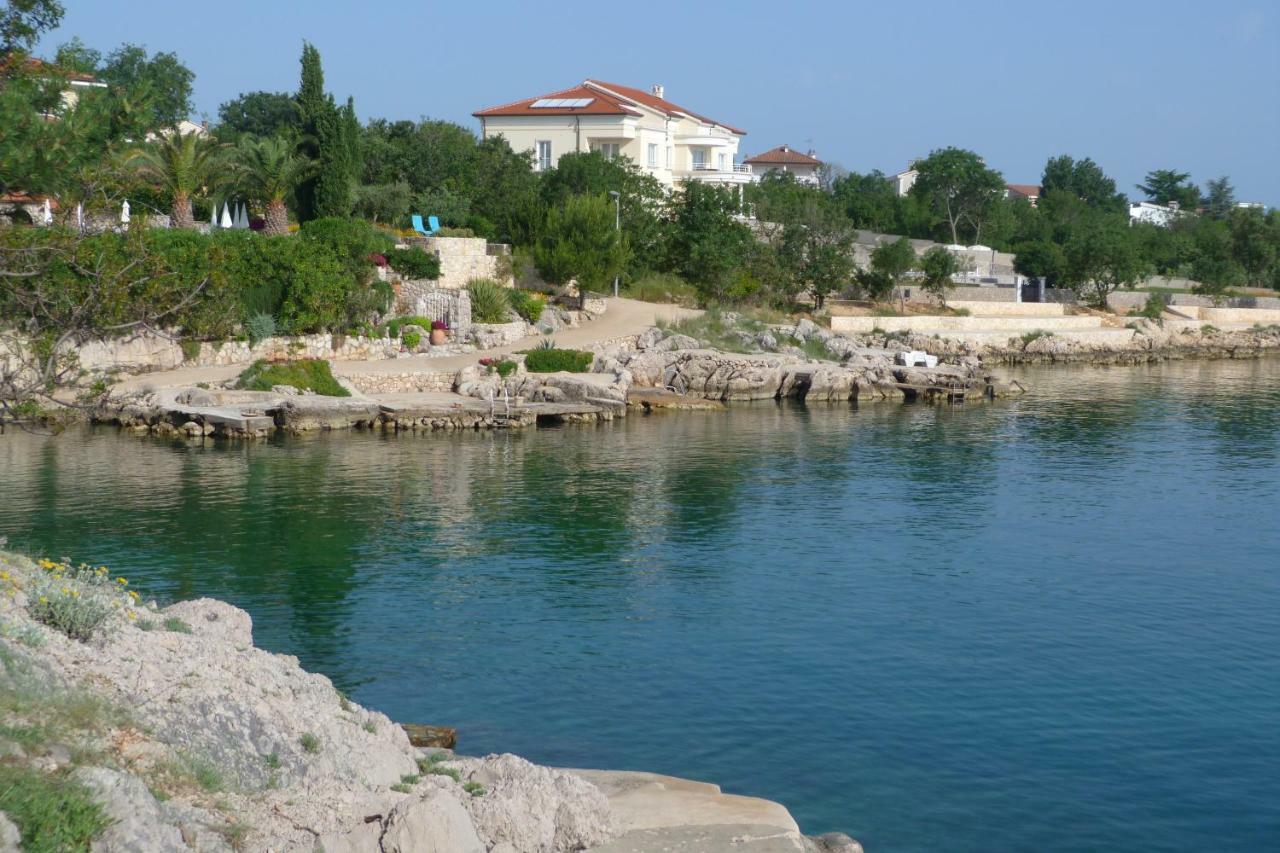 Apartments Monja & Dadi, Malinska, วานตาชิชี ภายนอก รูปภาพ