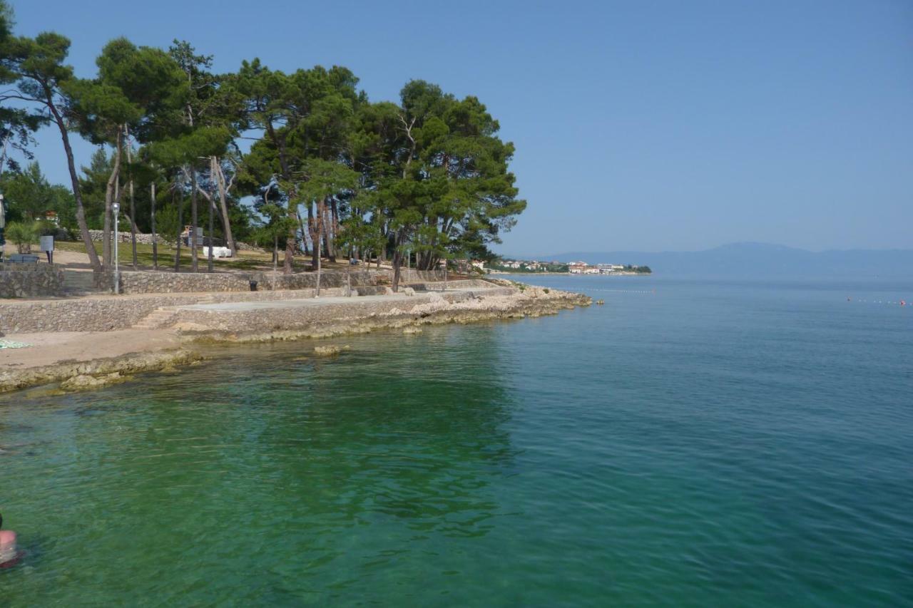 Apartments Monja & Dadi, Malinska, วานตาชิชี ภายนอก รูปภาพ