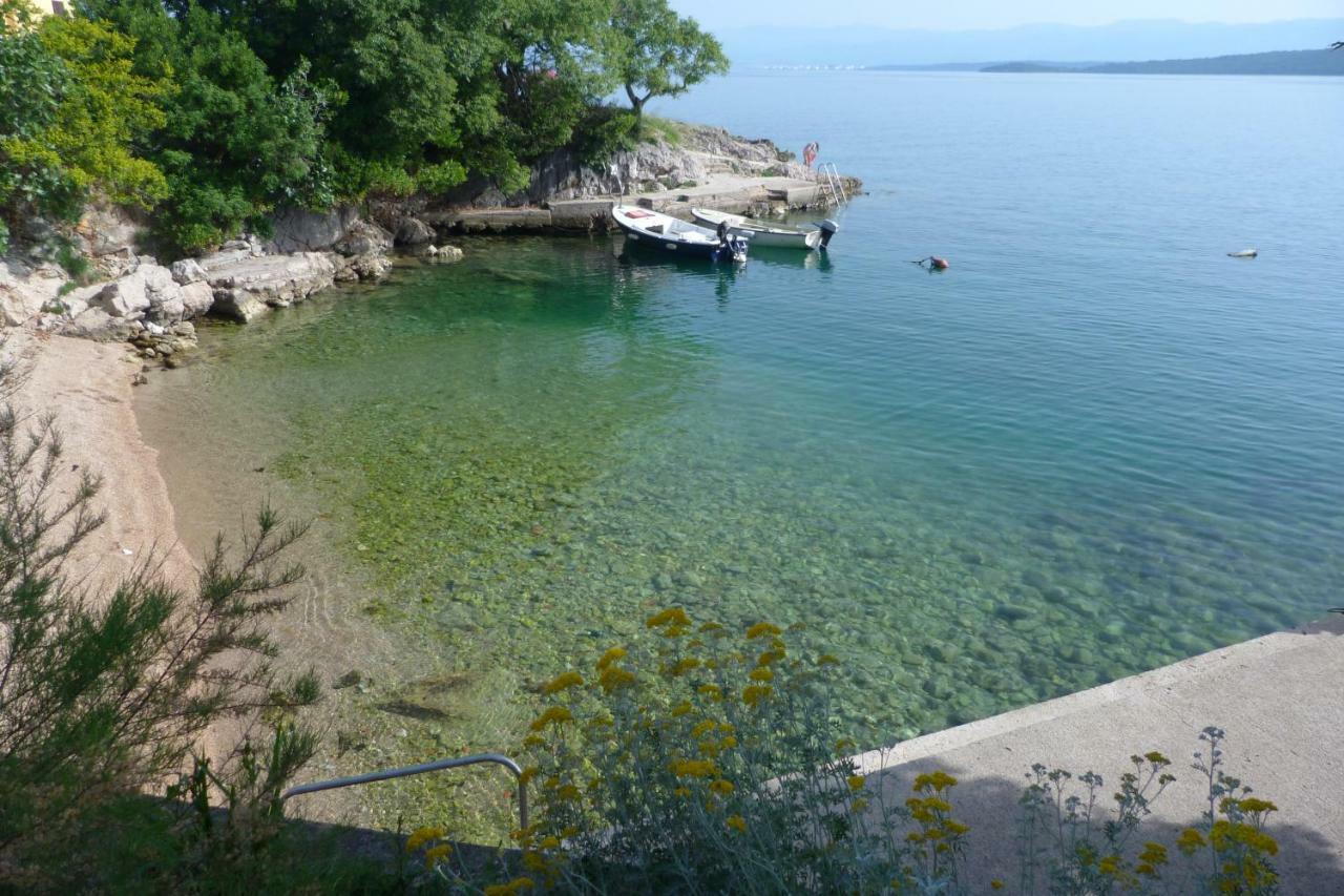 Apartments Monja & Dadi, Malinska, วานตาชิชี ภายนอก รูปภาพ